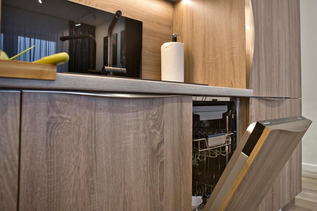 Goclaw P&O Serviced Apartments Varsavia Esterno foto