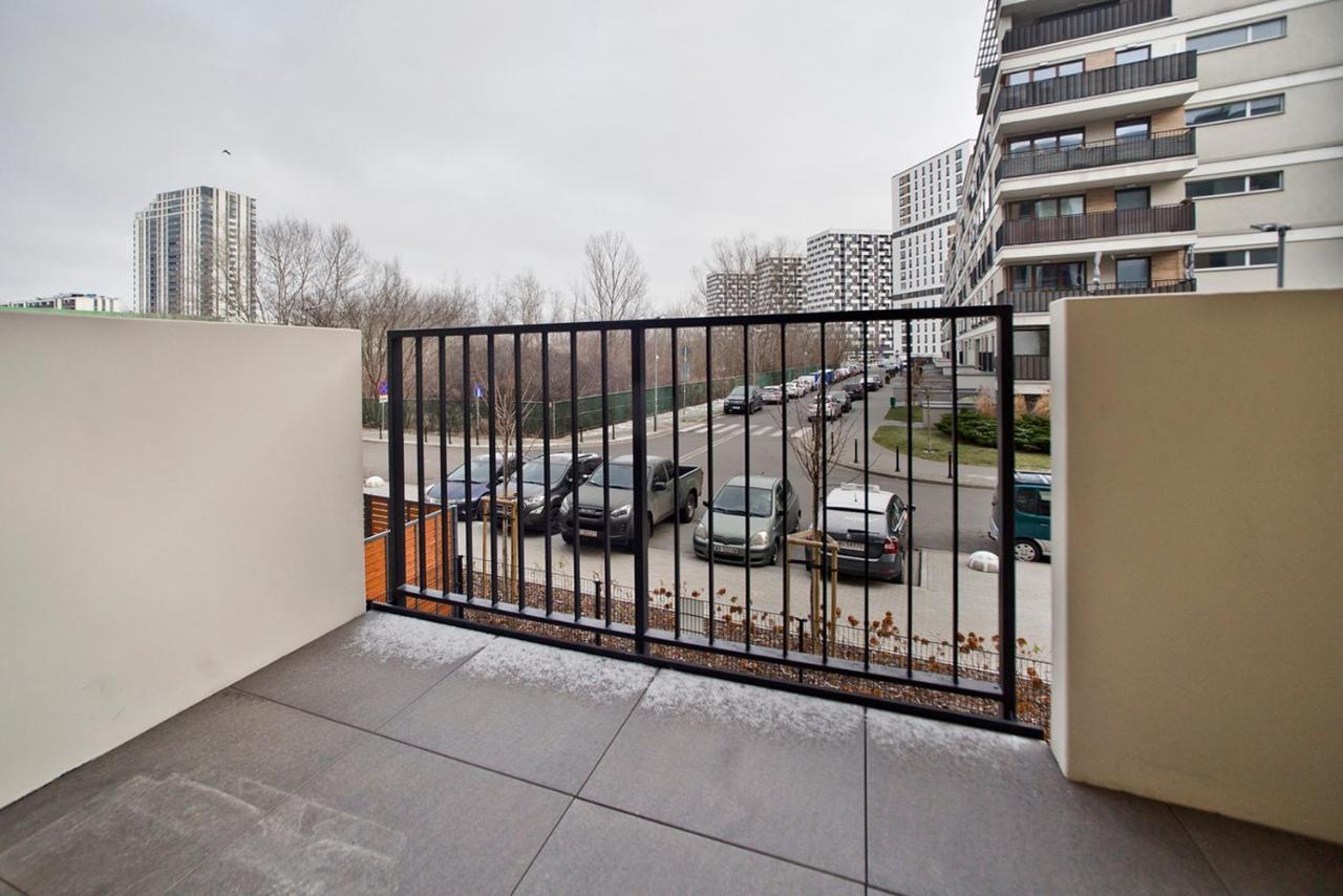 Goclaw P&O Serviced Apartments Varsavia Esterno foto